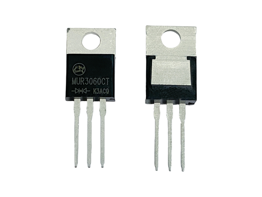 30A600V MUR3060CT TO-220AB উচ্চ ফ্রিকোয়েন্সি সার্কিটের জন্য 25ns অতি দ্রুত পুনরুদ্ধার সংশোধনকারী
